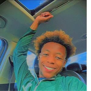 Meet your Posher, Dee